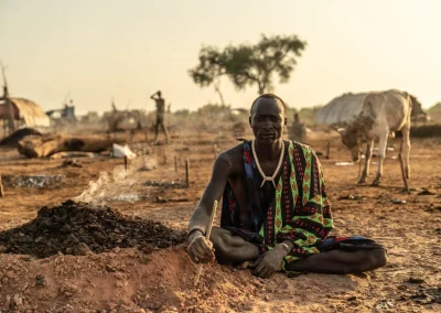 Discover the Mundari people of South Sudan, their long-horned cattle, camp life and traditions, and how to visit a Mundari cattle camp from Juba.